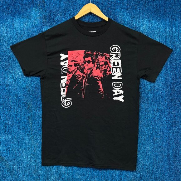 Green Day Punk T-Shirt Size Medium - Picture 1 of 4